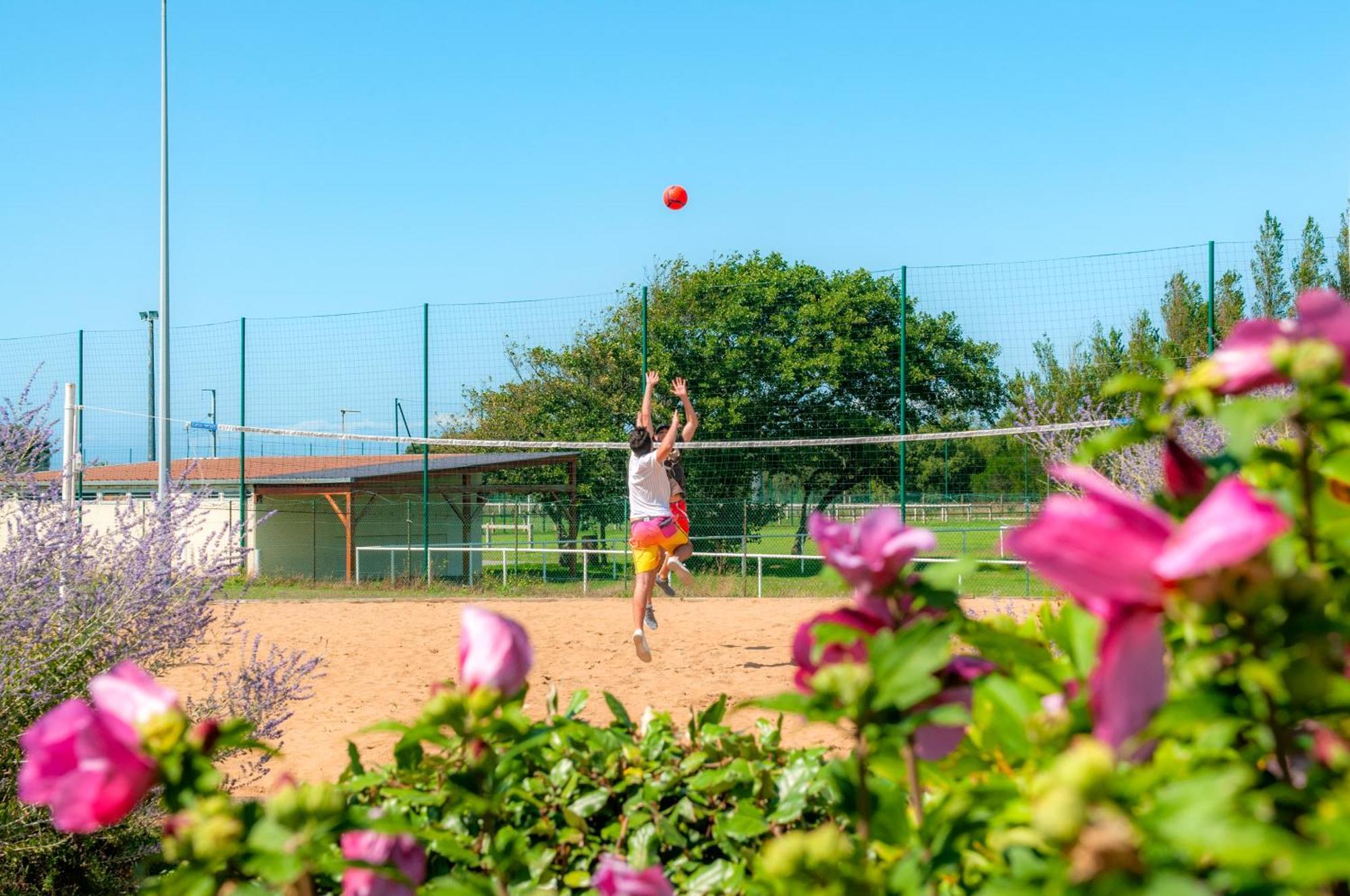 Village Club Goelia Les Voiles Blanches Batz-sur-Mer Bagian luar foto